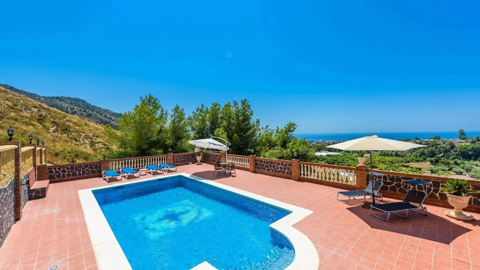Villa Martin Nerja By Ruralidays