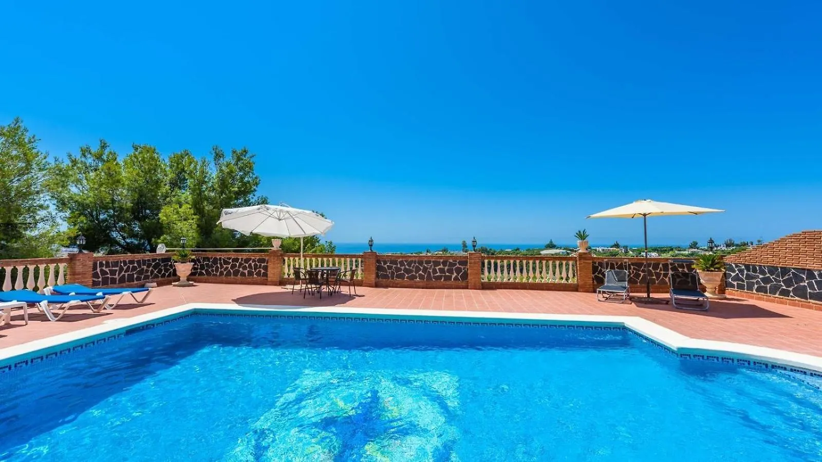 Villa Martin Nerja By Ruralidays