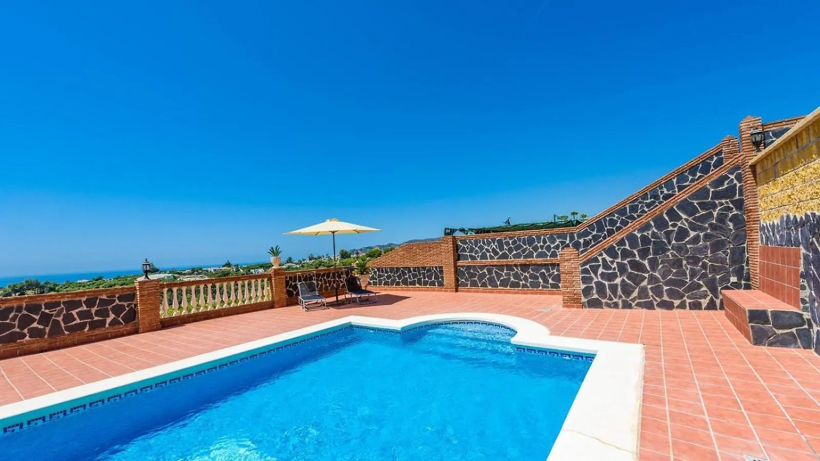 Villa Martin Nerja By Ruralidays